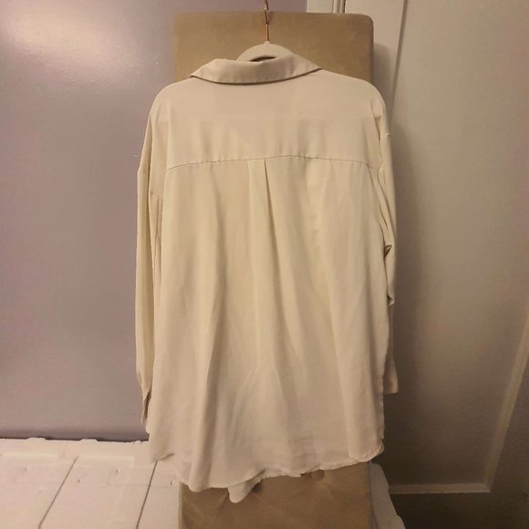 Oversized Button-Down Shirt Women's XXL NWT Off White Cream Color Free G… - Picture 3 of 6